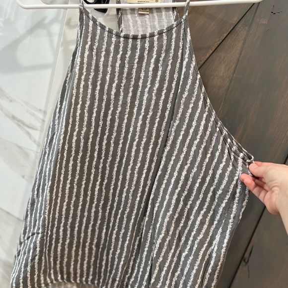 Top - Picture 2 of 2